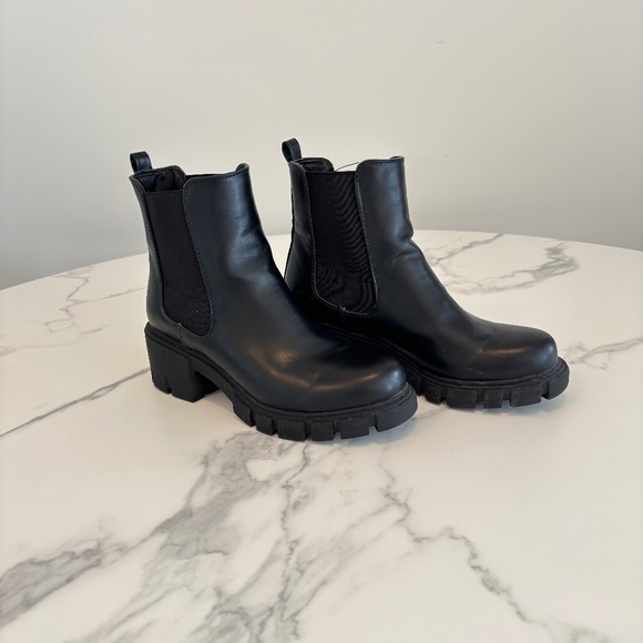 Madden Girl Shoes - Madden Girl Chelsea Tessa Boot Size 9 Black